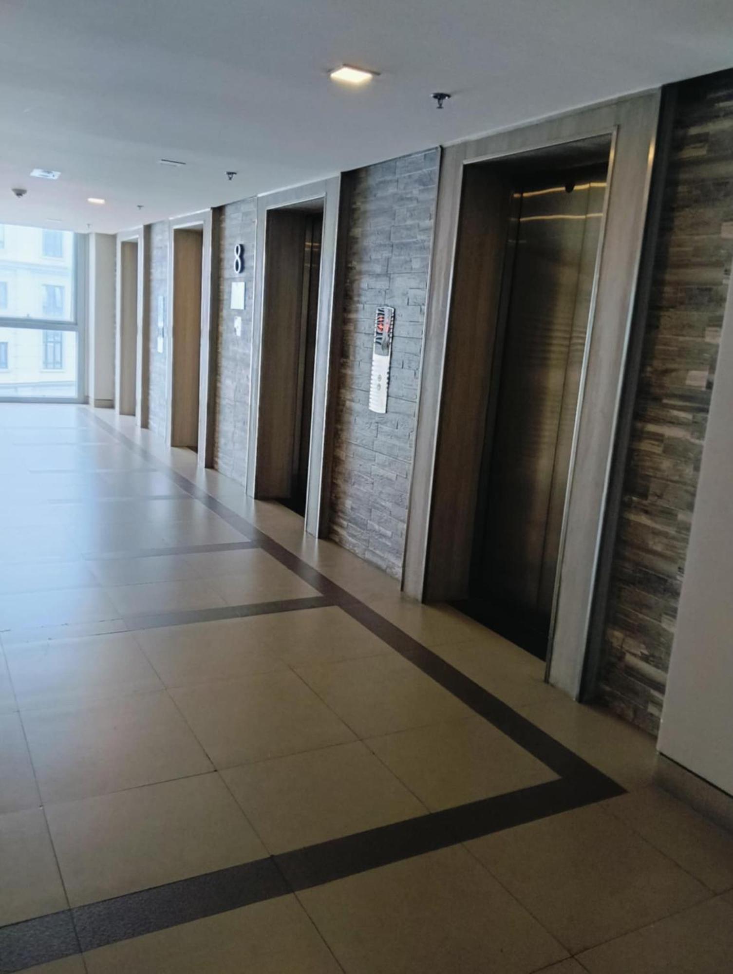 81 Newport Boulevard Cluster 4 - 8F Across Naia Airport, Terminal 3 Pasay Luaran gambar